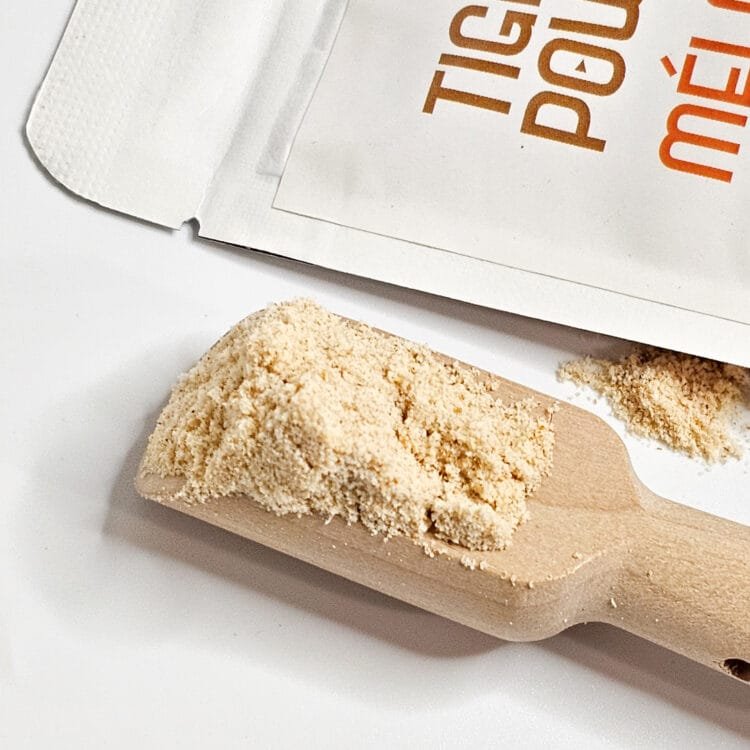 tigernut powder mix in scoop